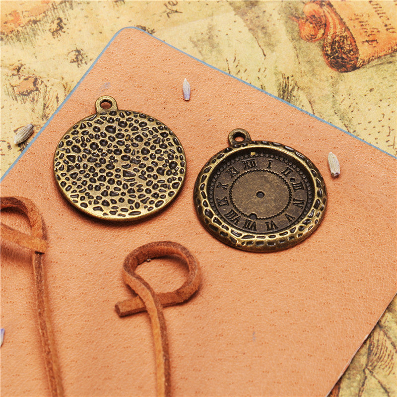 Vintage Round Clock Alloy Charm Pendant 26mm