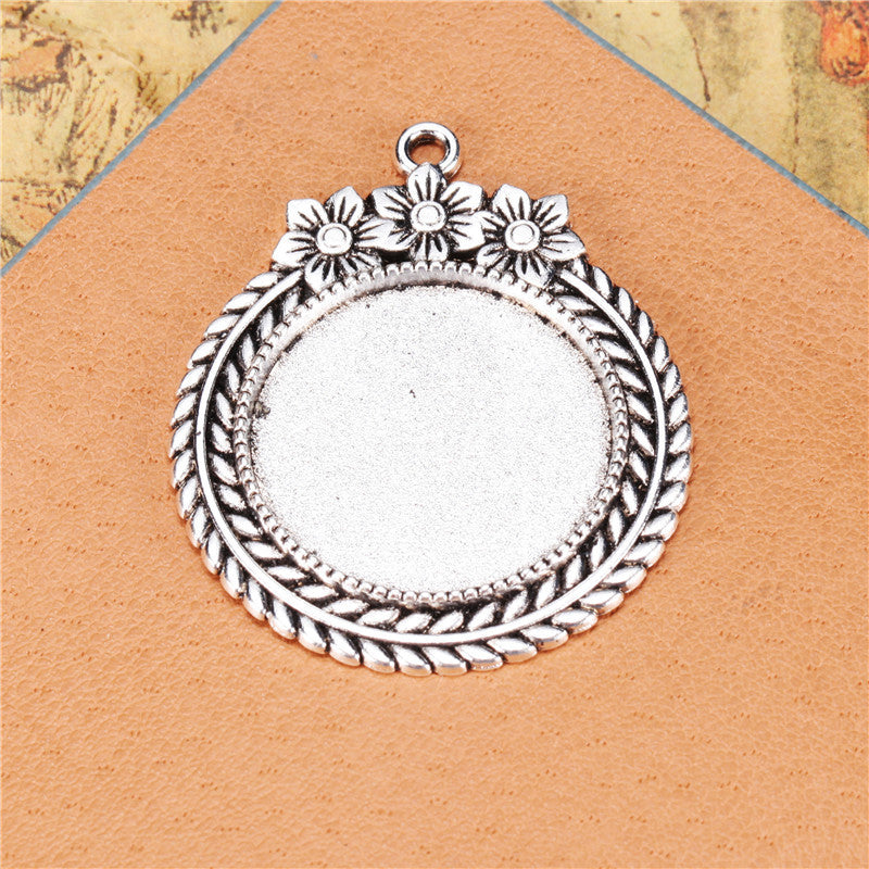 25mm Flower Pendant Tray Cabochon Base
