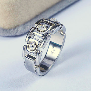 Silver-Tone Geometric Link Band Ring With Clear Square Accents