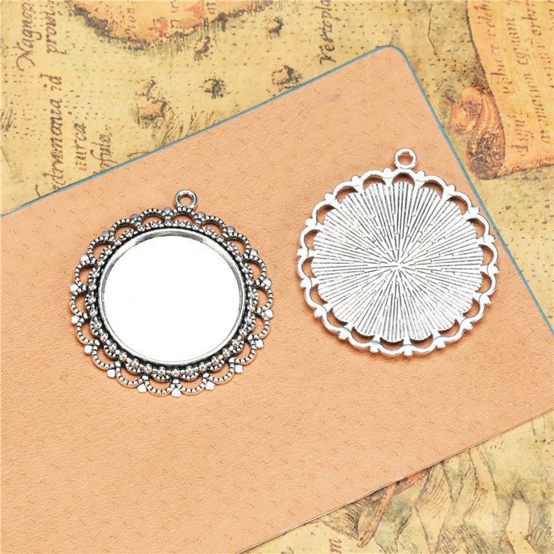 25mm Lace Edge Cabochon Tray Pendant Base