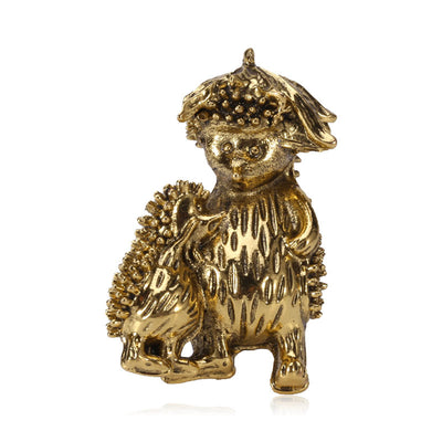 Shaggy Dog brooch shown in the available finishes