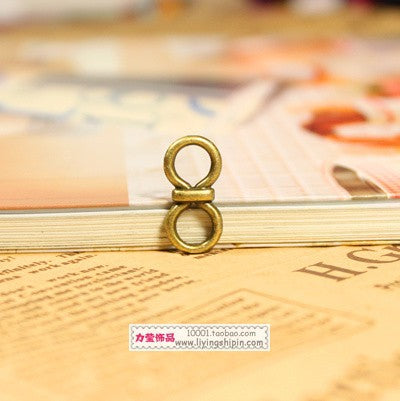 19×9mm Vintage Number 8 Alloy Charm Pendant
