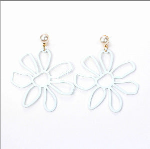 White Open Daisy Oversized Statement Stud Earrings