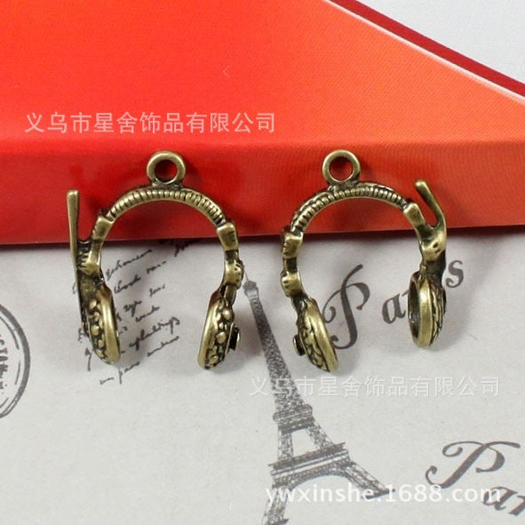 25x20mm Alloy Headset Charm Pendant