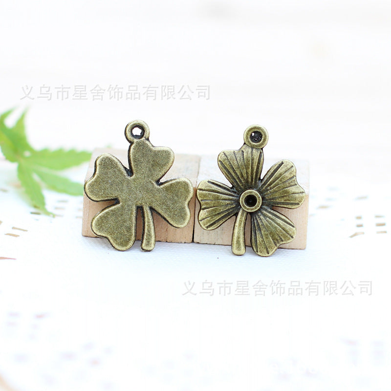 22x18mm Vintage Four-Leaf Clover Alloy Charm Pendant