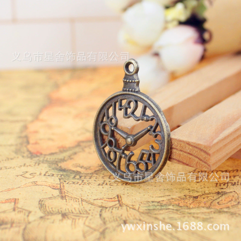37x28mm Vintage Alloy Clock Charm Pendant