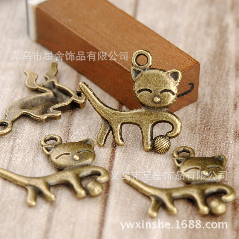 19x18mm Double-Sided Alloy Cat Charm Pendant