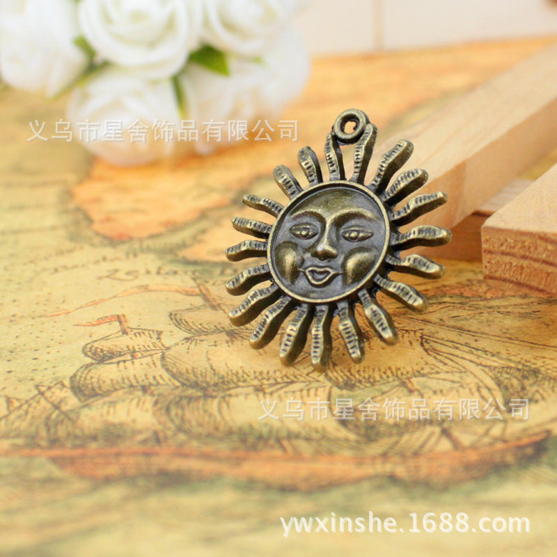 30mm Alloy Sun Face Charm Pendant