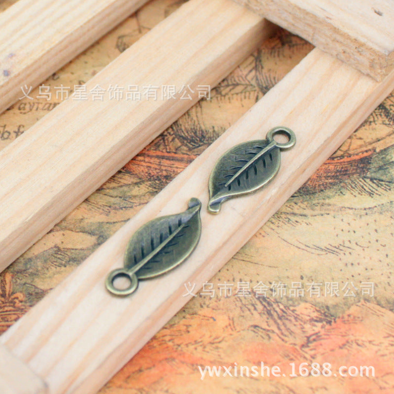 24x10mm Vintage Leaf Alloy Charm Pendant