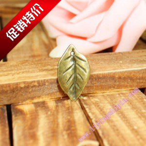 23×18mm Single-Sided Leaf Charm Pendant