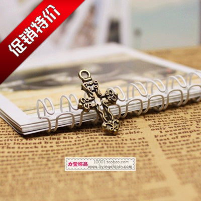 26x16mm Alloy Filigree Cross Charm Pendant