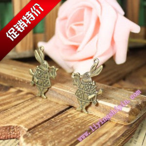 35x24mm Double-Sided Trumpet Rabbit Alloy Charm Pendant