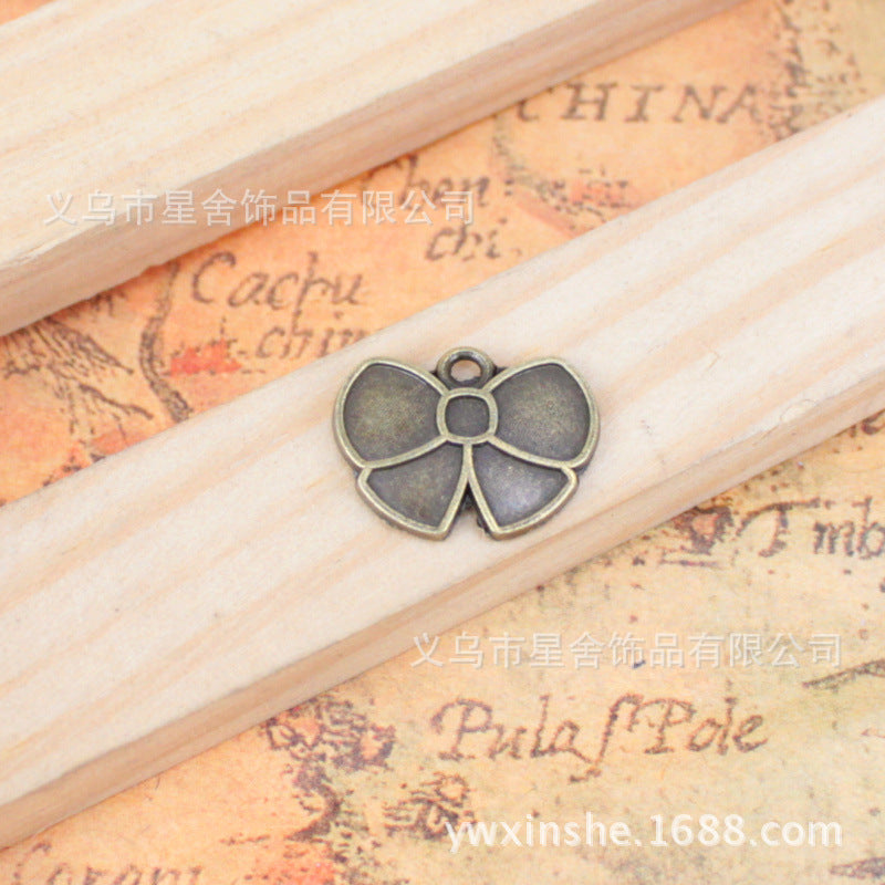 Vintage Alloy Butterfly Flower Charm Pendant 15x11mm