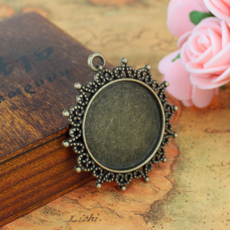 25mm Round Lace Bezel Setting Cabochon Tray Pendant