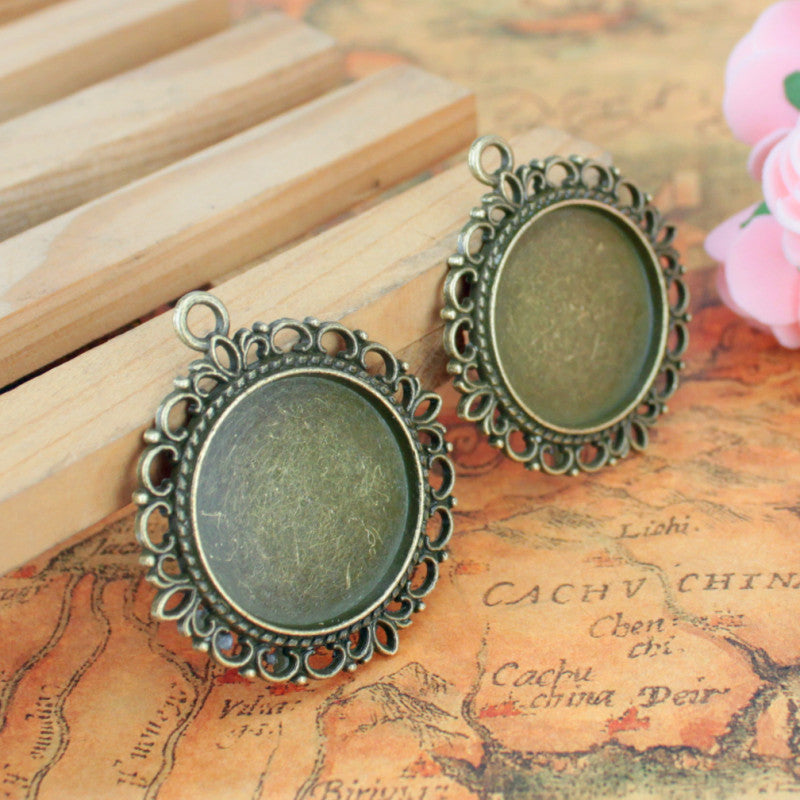 25mm Vintage Cabochon Tray Pendant Finding