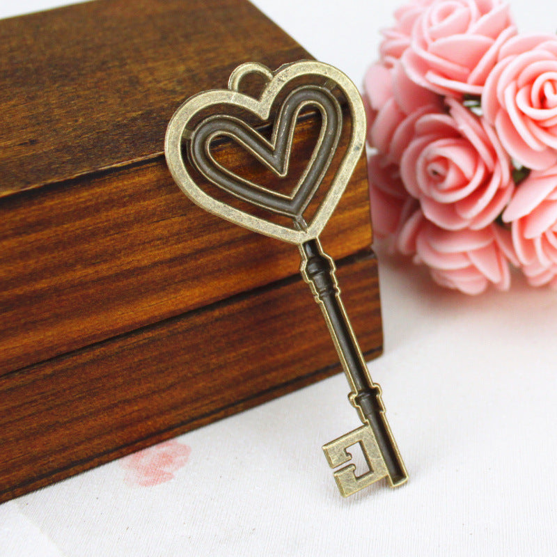 Vintage Alloy Double Heart Key Charm Pendant 69x31mm