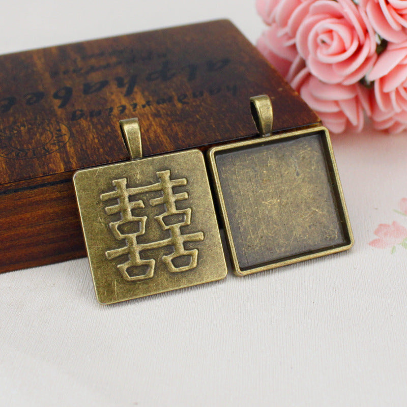 Square Side-Hanging Pendant Tray 25mm Double Happiness Bezel Setting