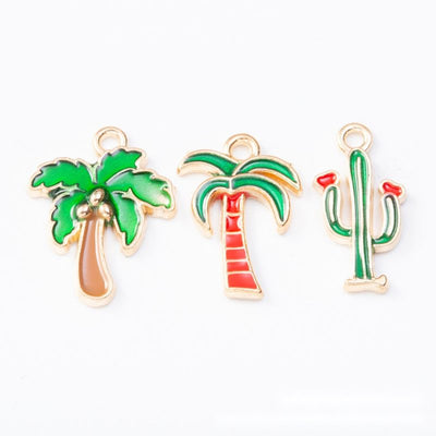Overview of tropical plant charms in the available designs and finishes