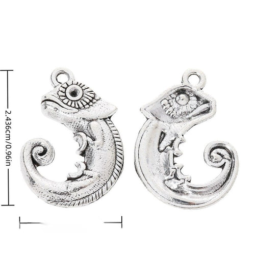 Product image showing the curled tail gecko metal charm and its visible metal details