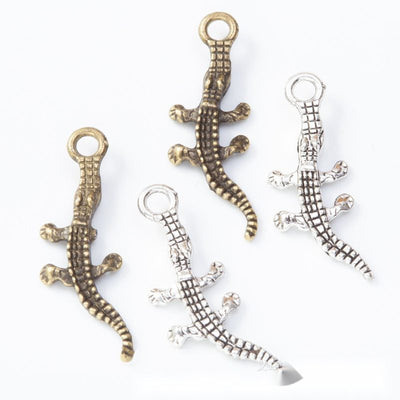 Overview of crocodile charms in the available designs and finishes
