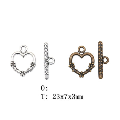Overview of the heart toggle clasp in the available metal finishes