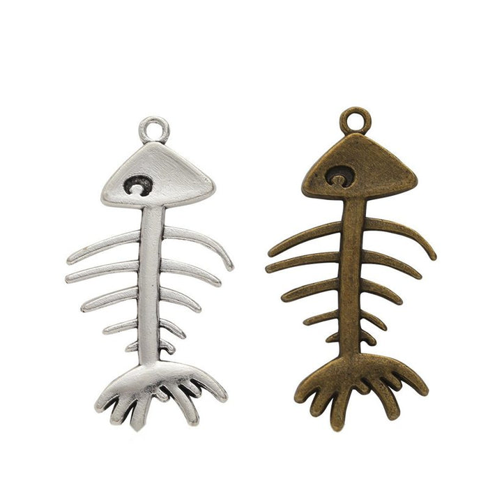 Ribbed Fish Skeleton Detailed Metal Charm in 2 Finishes
