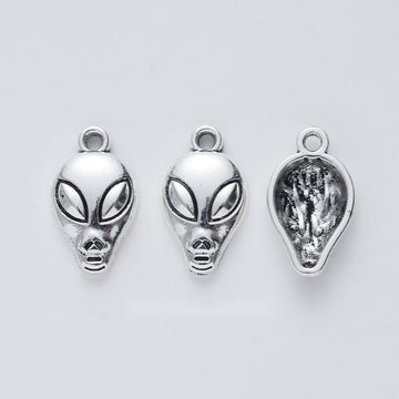 Detailed Alien Head Metal Charm in Polished Antique Silver