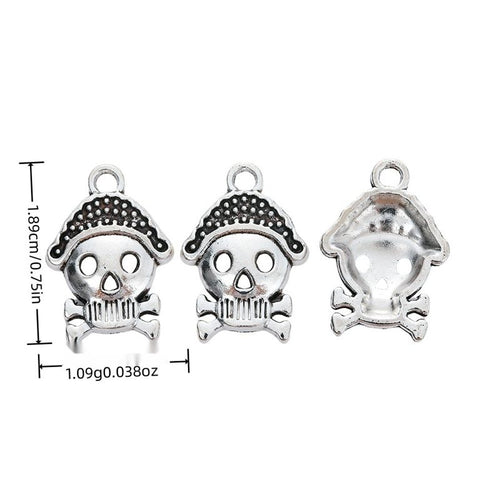 Product image showing the pirate skull crossbones charm and its visible metal details