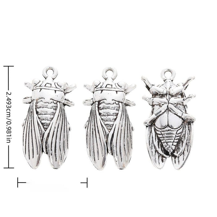 Cicada Detailed Alloy Charm in Antique Silver Finish