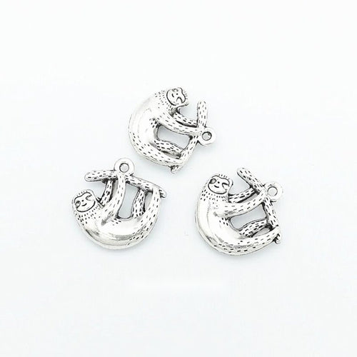 Overview of the koala charm in the available metal finishes