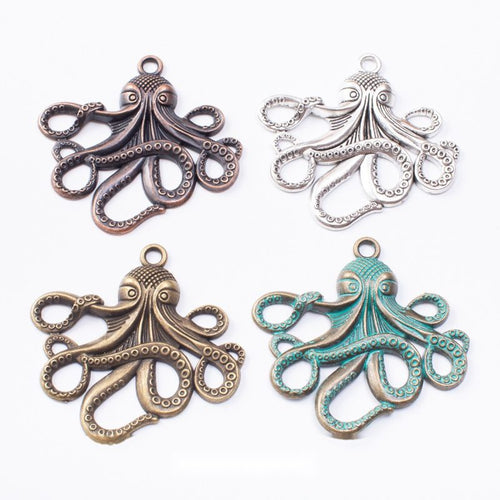 Overview of the octopus charm in the available metal finishes