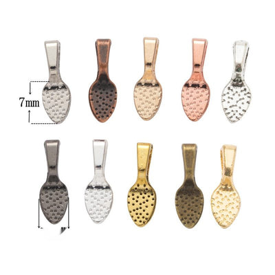 Group view of garden trowel styles on a white background