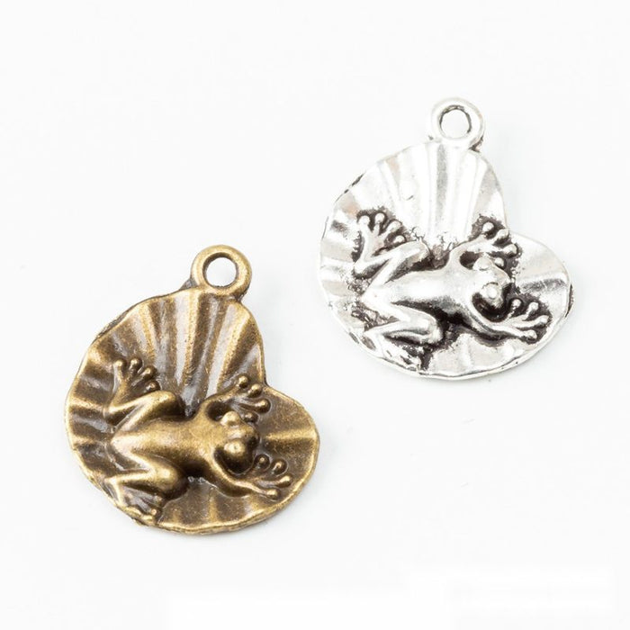 Frog on Lily Pad Metal Charm Pendants in 2 Finishes