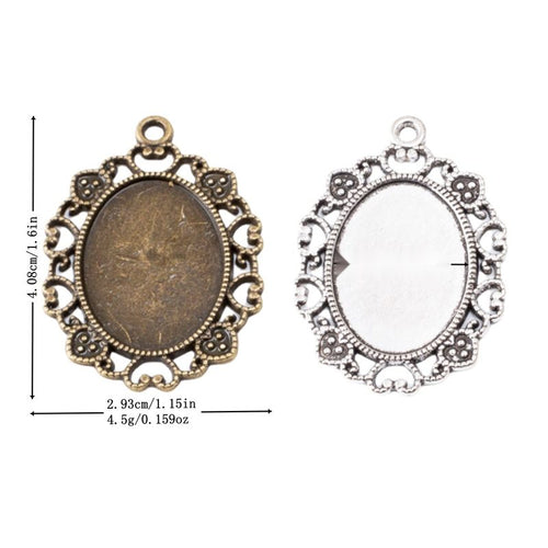 Group view of an oval recessed tray is framed by ornate open scrollwork