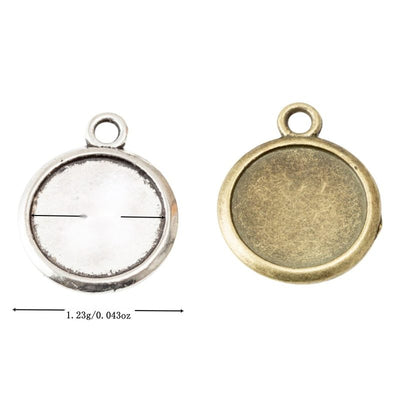 Group view of a plain round recessed tray is framed by a narrow rim and top loop