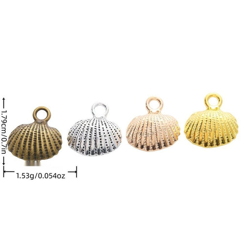 Overview of the scallop shell charm in the available metal finishes