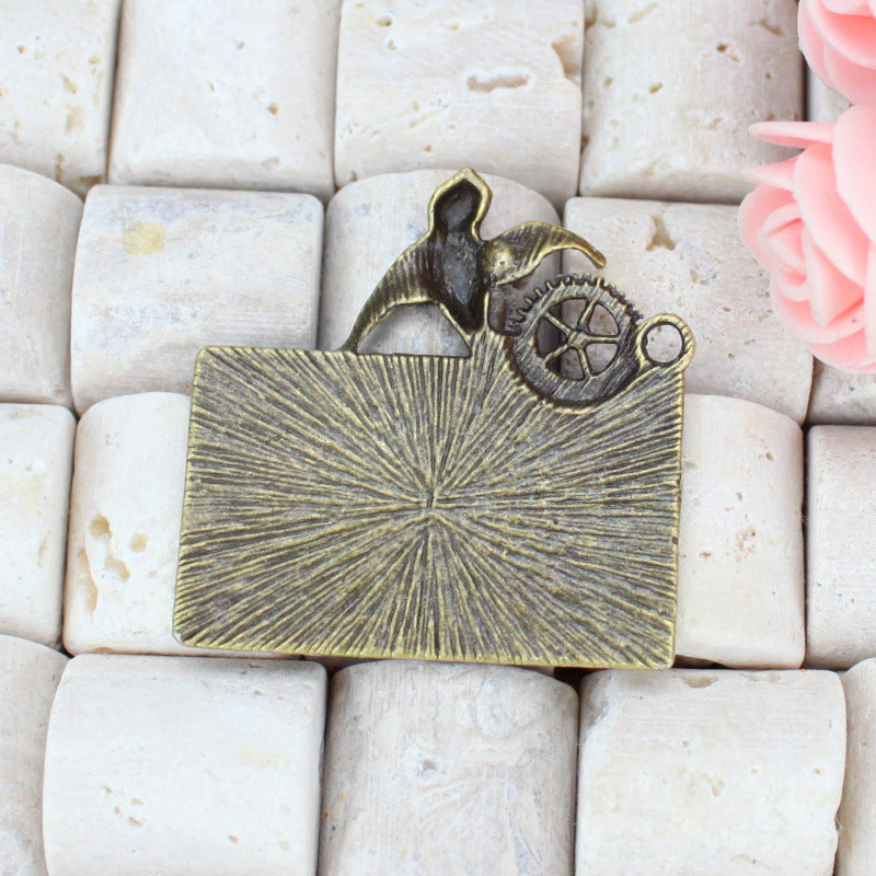 40x38mm Alloy Swallow Clock Gear Charm Pendant