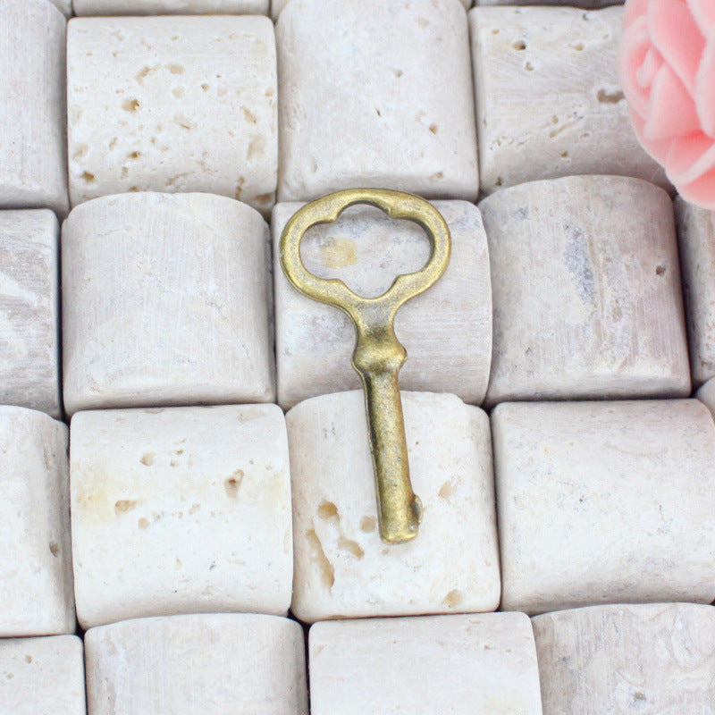 33x16mm Vintage Alloy Key Charm Pendant