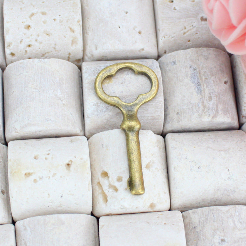33x16mm Vintage Alloy Key Charm Pendant