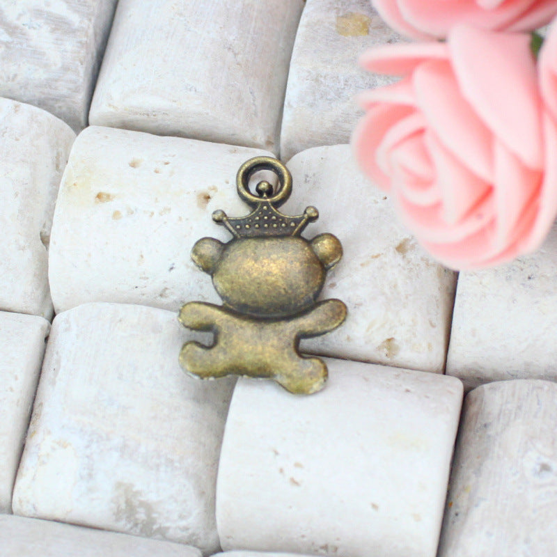 22x15mm Vintage Crown Bear Alloy Charm Pendant