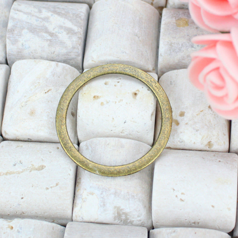 29mm Vintage Round Alloy Charm Pendant