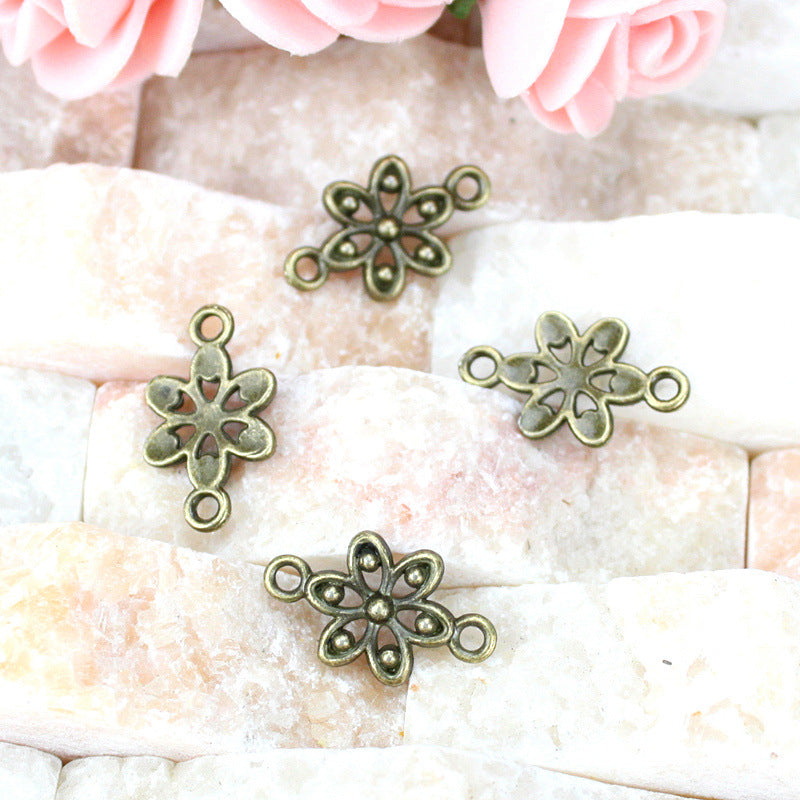 Vintage Flower Alloy Connector Charm 18x10mm