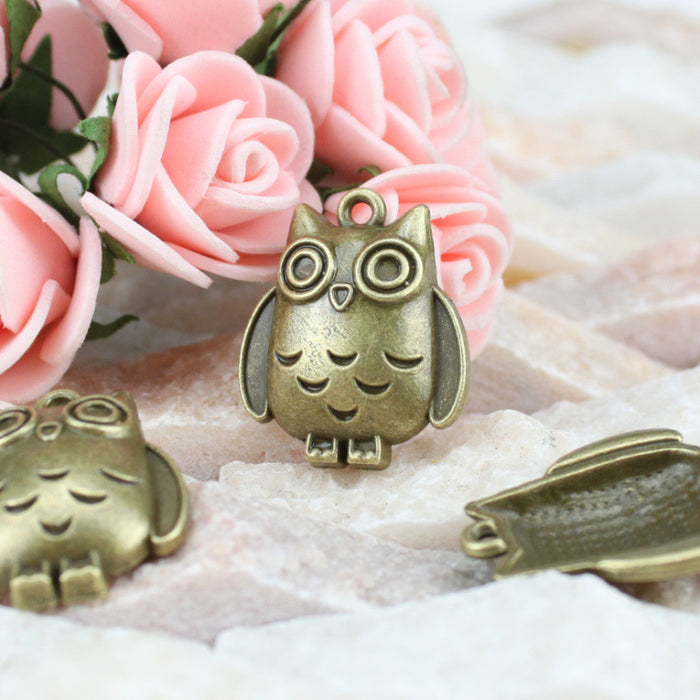 3D Owl Alloy Charm Pendant 25x21mm
