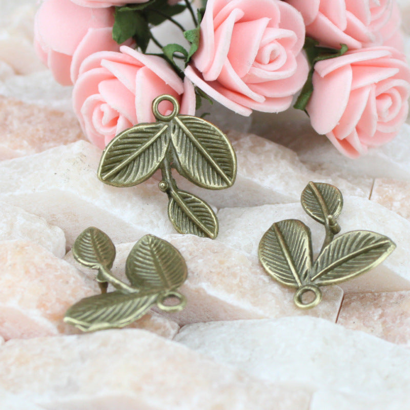 27x24mm Three-Leaf Alloy Charm Pendant with Half-Hole Pin
