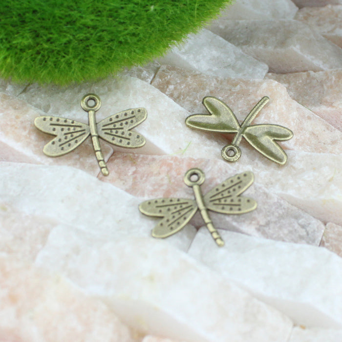 Vintage Dragonfly Alloy Charm Pendant 25x19mm