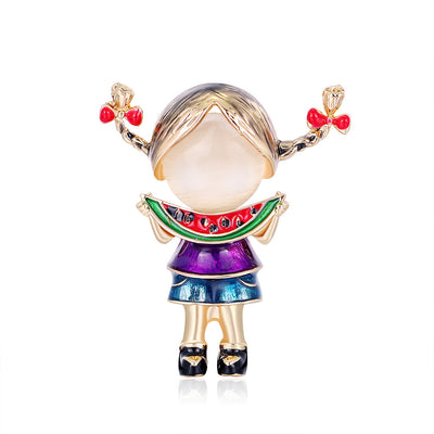 Front product view of the flower brooch pin in gold and red