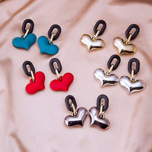 Primary supplied view of black-link polished heart studs