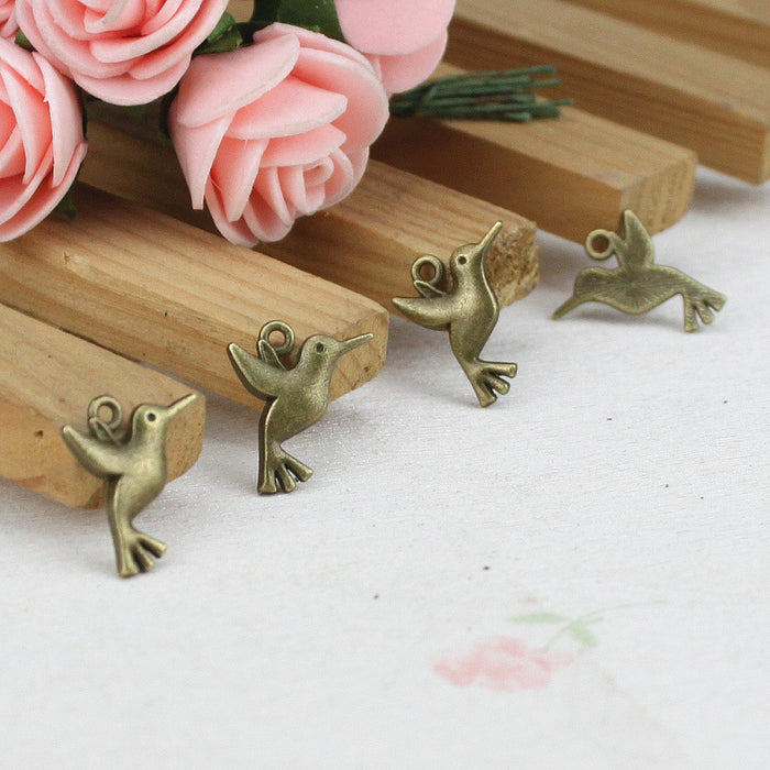Vintage Mini Bird Alloy Charm Pendant 16×14mm