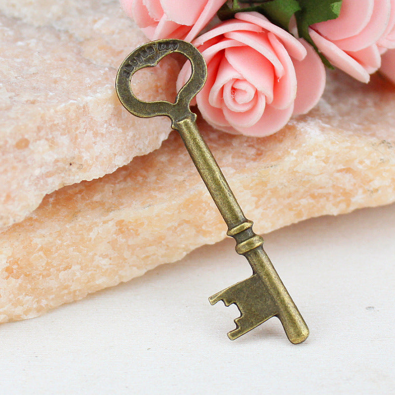 55×16mm Vintage Heart Key Alloy Charm Pendant