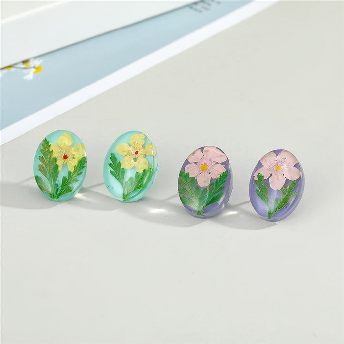 Oval Pressed Flower Resin Stud Earrings in Green or Pink